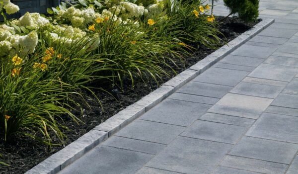 Lafitt Curb